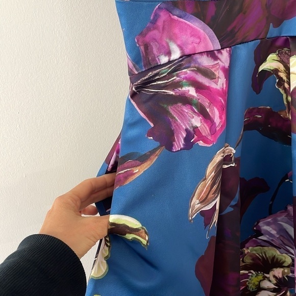 NWOT Closet London floral blue purple sleeveless skater dress, size 4 - Picture 7 of 12